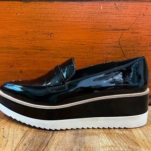 NEW Saks Fifth Avenue patent leather platform shoes with tags. NEVER WORN